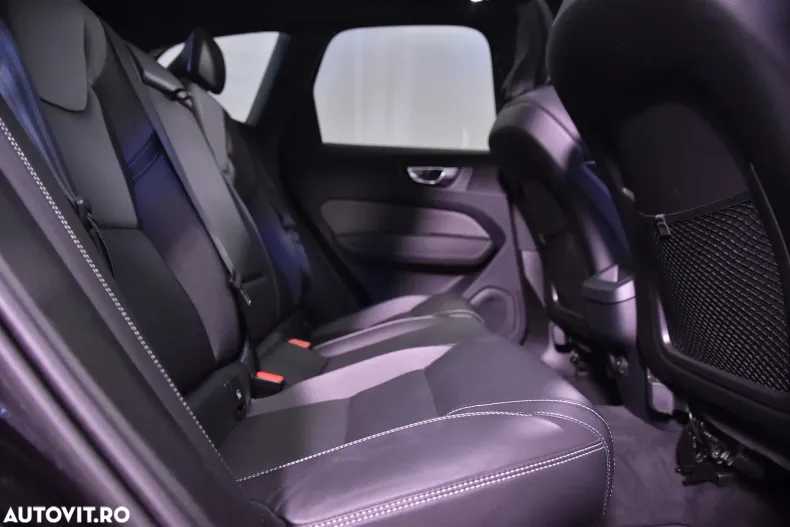 Volvo XC60 din 2023 cu 93.645 km - oferta VOL176108 - foto 12