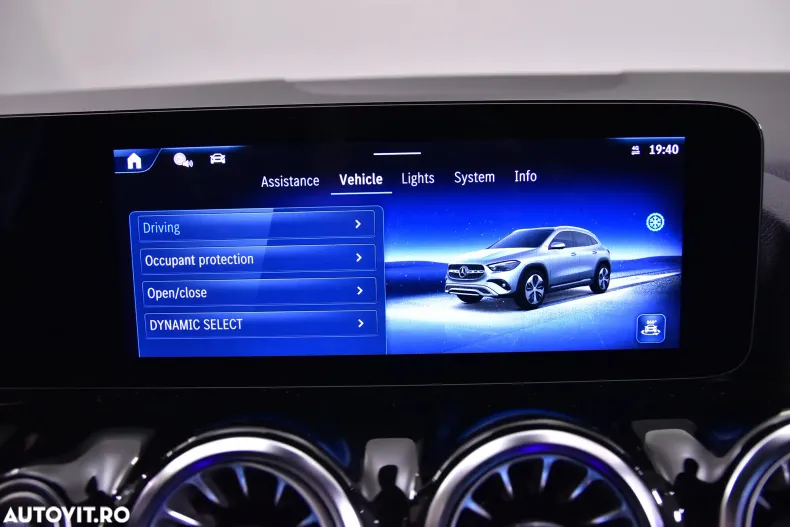 Mercedes-Benz GLA din 2024 cu 13.767 km - oferta MER176110 - foto 23