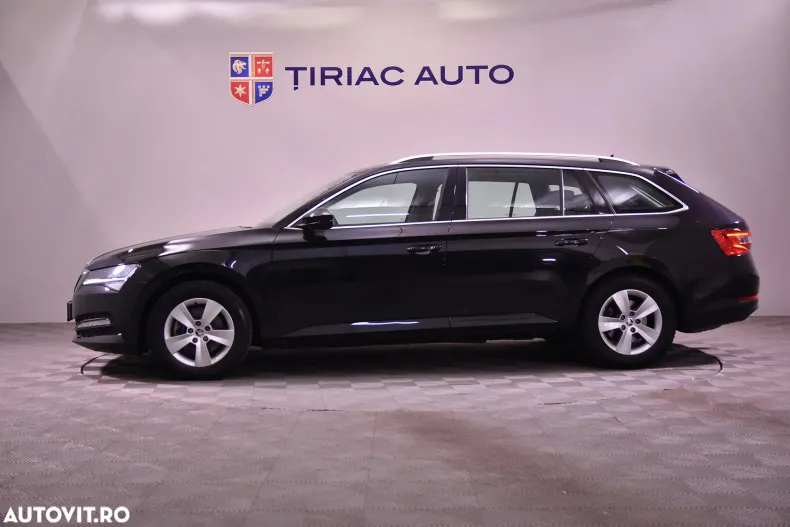 Skoda Superb din 2023 cu 91.921 km - oferta SKO176112 - foto 2