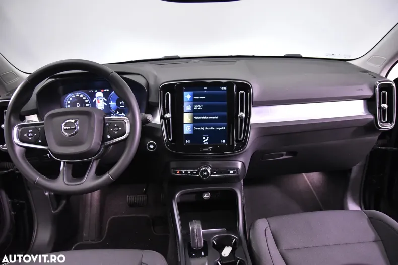 Volvo XC40 din 2020 cu 142.593 km - oferta VOL176116 - foto 9