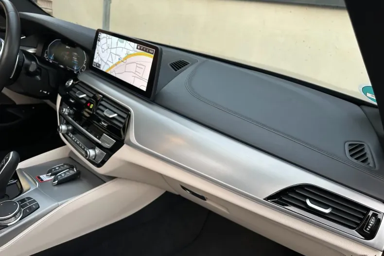 BMW Seria 5 din 2022 cu 91.000 km - oferta BMW176128 - foto 19