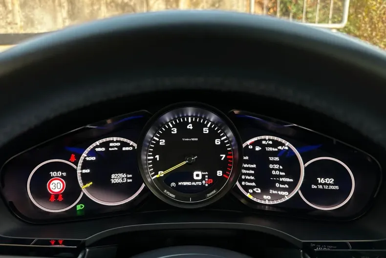 Porsche Cayenne din 2021 cu 81.000 km - oferta POR176129 - foto 24