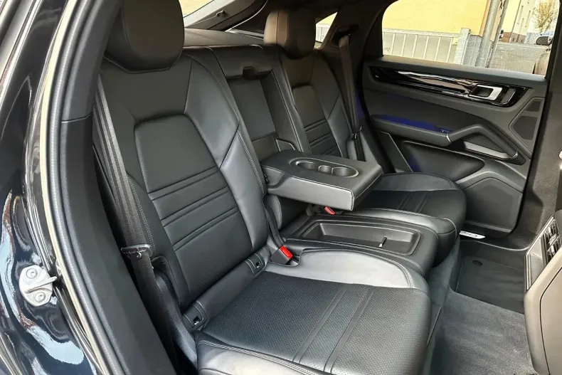 Porsche Cayenne din 2021 cu 81.000 km - oferta POR176129 - foto 31