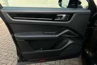 Porsche Cayenne din 2021 cu 81.000 km - oferta POR176129 - foto 35