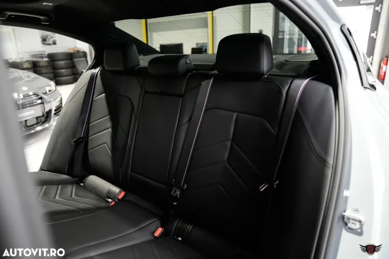 BMW Seria 5 din 2025 cu 10.374 km - oferta BMW176132 - foto 27