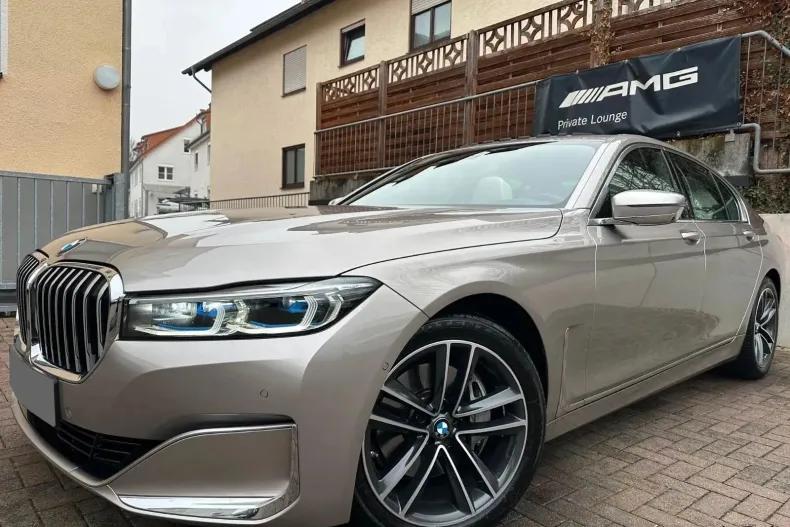 BMW Seria 7 din 2022 cu 85.000 km - oferta BMW176139 - foto 1