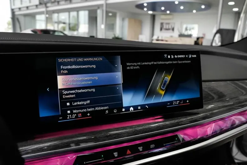 BMW Seria 7 din 2024 cu 19.980 km - oferta BMW176141 - foto 28