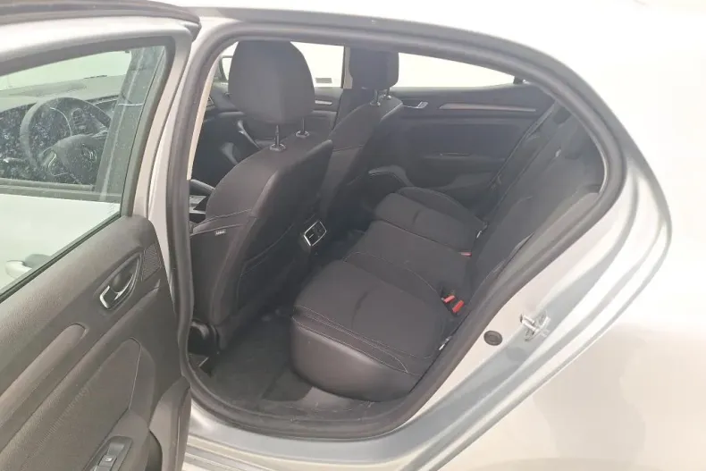 Renault Megane din 2022 cu 71.496 km - oferta REN176149 - foto 5