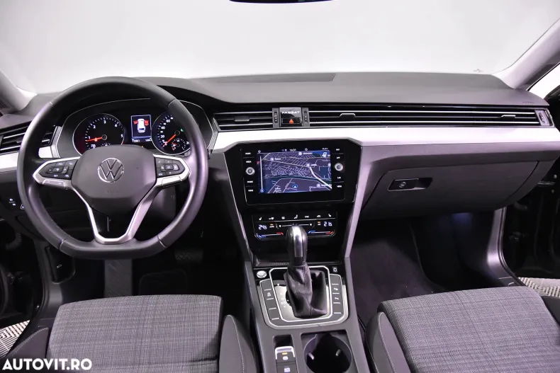 Volkswagen Passat din 2021 cu 113.661 km - oferta VOL176152 - foto 9
