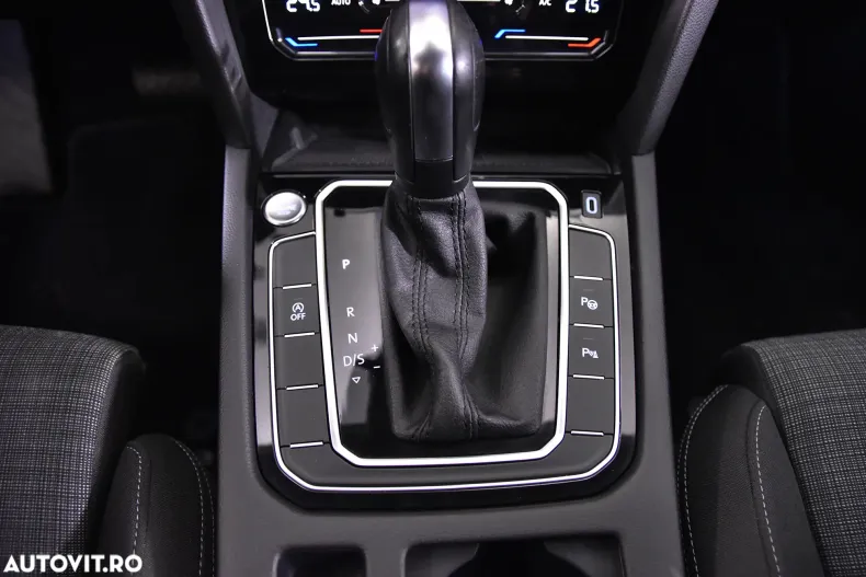 Volkswagen Passat din 2021 cu 113.661 km - oferta VOL176152 - foto 17