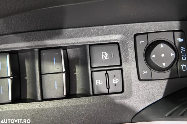 Toyota RAV4 din 2025 cu 800 km - oferta TOY176157 - foto 12