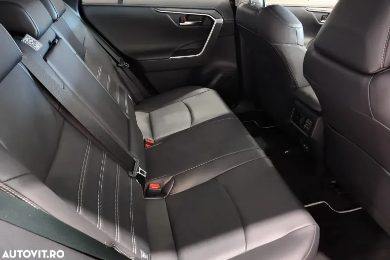 Toyota RAV4 din 2025 cu 800 km - oferta TOY176157 - foto 16