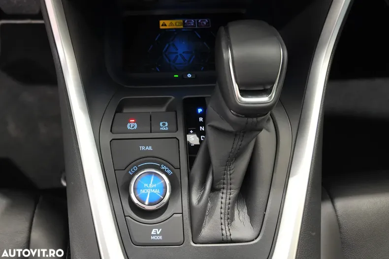 Toyota RAV4 din 2025 cu 800 km - oferta TOY176157 - foto 19