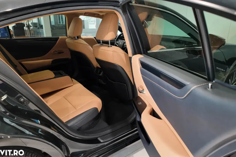 Lexus Seria ES din 2022 cu 110.800 km - oferta LEX176160 - foto 37