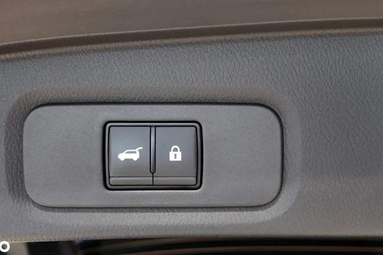 Nissan Qashqai din 2025 cu 20.100 km - oferta NIS176161 - foto 38