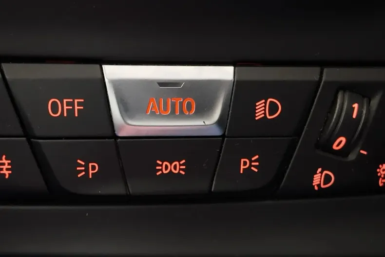 BMW Seria 2 din 2023 cu 79.600 km - oferta BMW176162 - foto 18