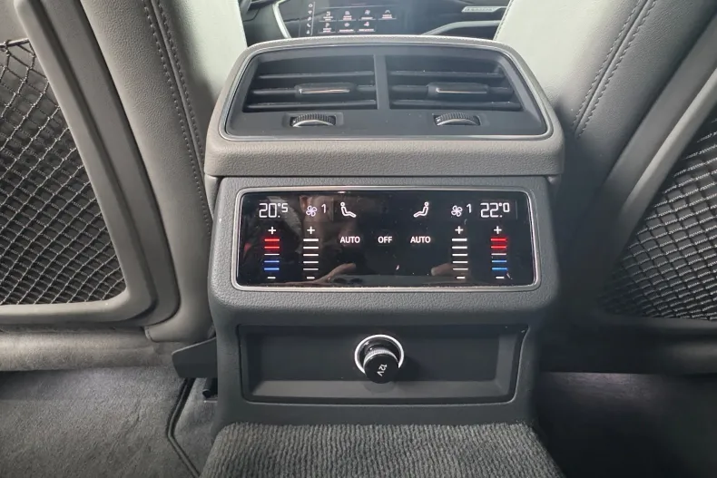 Audi A7 din 2020 cu 79.850 km - oferta AUD176163 - foto 25