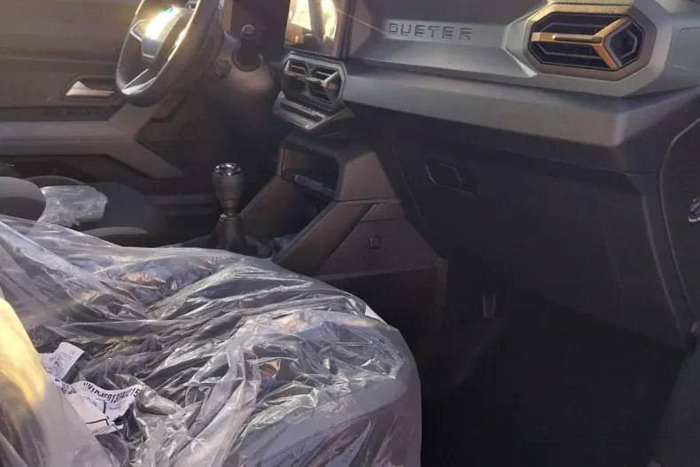 Dacia Duster din 2024 cu 6 km - oferta DAC176170 - foto 18