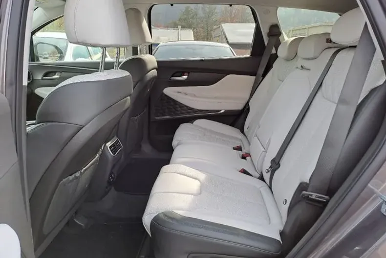 Hyundai SANTA FE din 2022 cu 84.217 km - oferta HYU176182 - foto 6