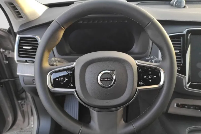 Volvo XC90 din 2024 cu 1 km - oferta VOL176191 - foto 10