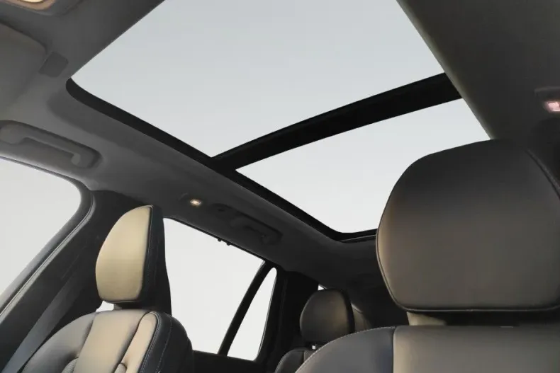 Volvo XC90 din 2024 cu 1 km - oferta VOL176191 - foto 17