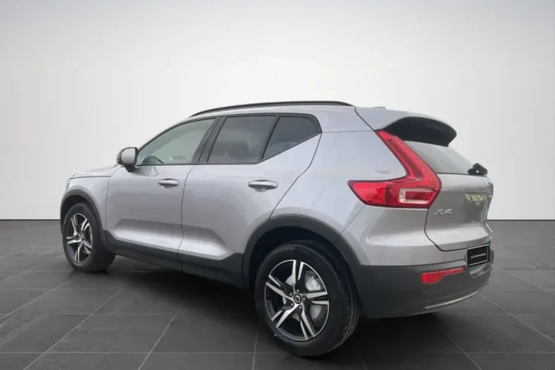 Volvo XC40 din 2025 cu 1 km - oferta VOL176192 - foto 3