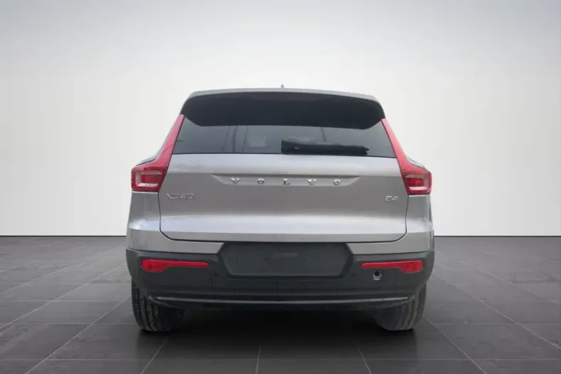 Volvo XC40 din 2025 cu 1 km - oferta VOL176192 - foto 4