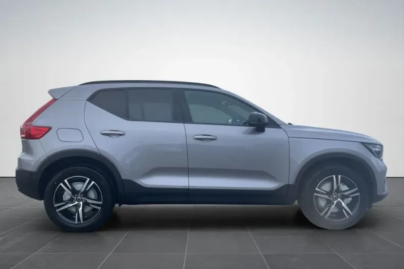 Volvo XC40 din 2025 cu 1 km - oferta VOL176192 - foto 6