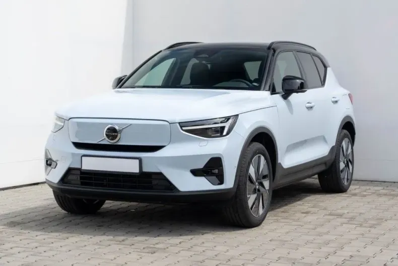 Volvo XC40 din 2024 cu 8.300 km - oferta VOL176193 - foto 1