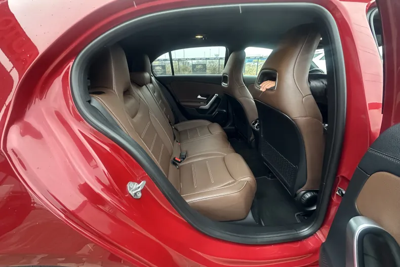 Mercedes-Benz A 180 din 2020 cu 149.300 km - oferta MER176194 - foto 19