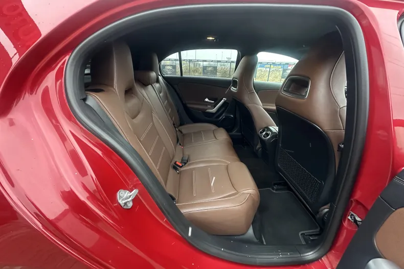 Mercedes-Benz A 180 din 2020 cu 149.300 km - oferta MER176194 - foto 20