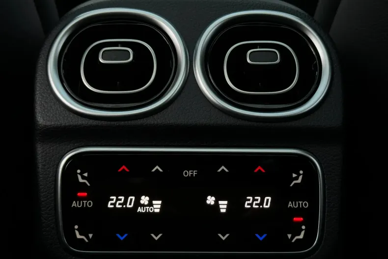 Mercedes-Benz C din 2023 cu 22.700 km - oferta MER176197 - foto 25