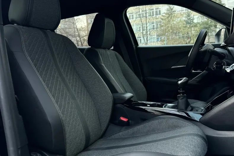 Peugeot 2008 din 2024 cu 37.000 km - oferta PEU176198 - foto 11