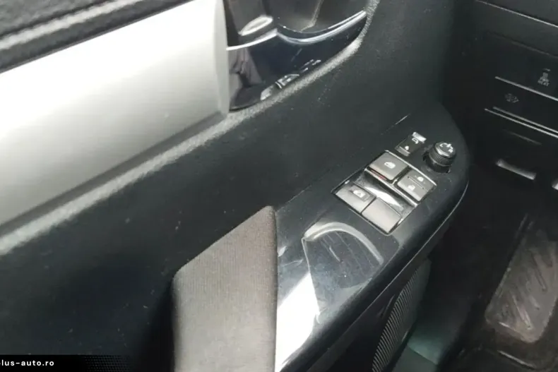 Toyota Hilux din 2021 cu 90.323 km - oferta TOY176202 - foto 11