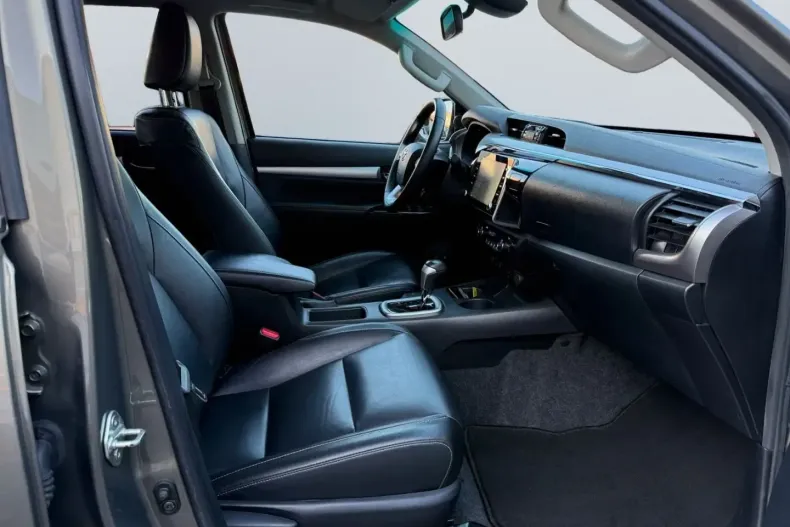 Toyota Hilux din 2021 cu 92.449 km - oferta TOY176203 - foto 19