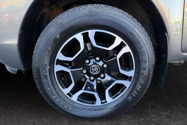 Toyota Hilux din 2021 cu 92.449 km - oferta TOY176203 - foto 20