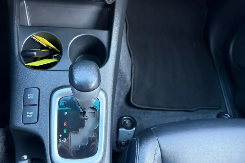 Toyota Hilux din 2021 cu 92.449 km - oferta TOY176203 - foto 24