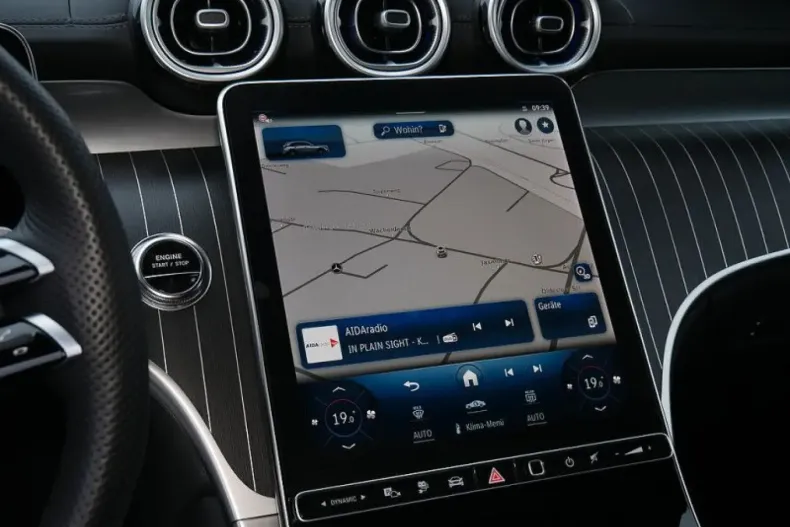 Mercedes-Benz GLC 400 din 2024 cu 12.060 km - oferta MER176204 - foto 15