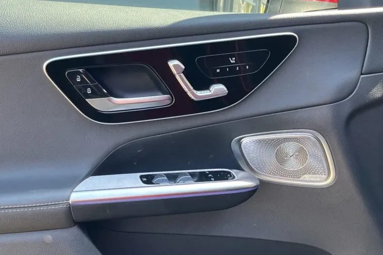 Mercedes-Benz GLC 300 din 2024 cu 29.980 km - oferta MER176205 - foto 13