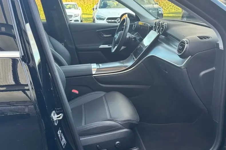 Mercedes-Benz GLC 300 din 2023 cu 41.385 km - oferta MER176209 - foto 10