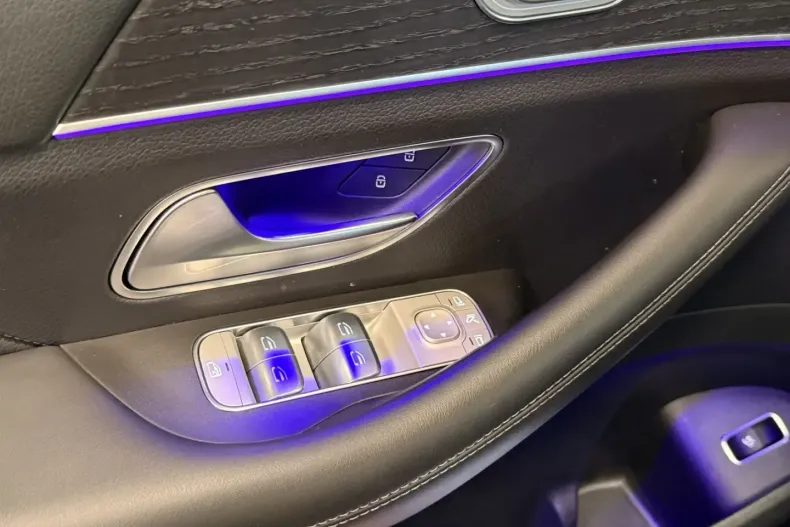 Mercedes-Benz GLE 400 din 2021 cu 60.500 km - oferta MER176210 - foto 24