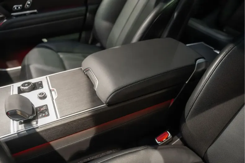 Land Rover Range Rover din 2023 cu 28.014 km - oferta LAN176211 - foto 27