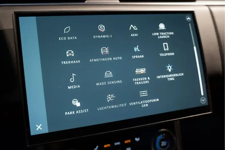 Land Rover Range Rover din 2023 cu 28.014 km - oferta LAN176211 - foto 34