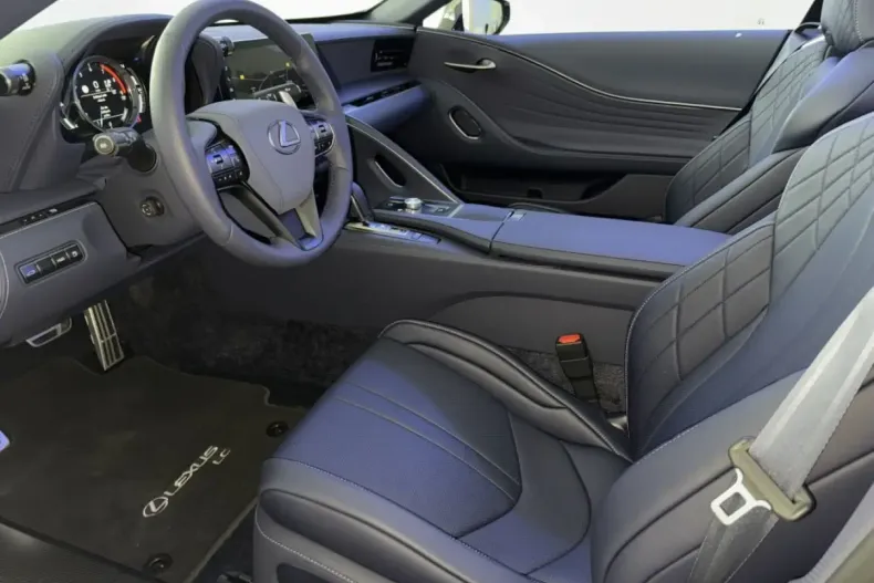Lexus LC 500 din 2024 cu 5.070 km - oferta LEX176216 - foto 8