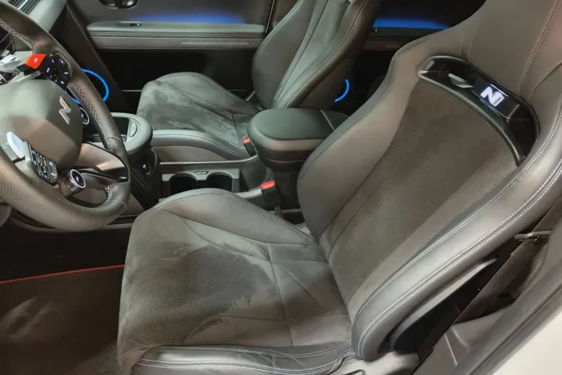 Hyundai IONIQ 5 din 2024 cu 19.990 km - oferta HYU176221 - foto 8