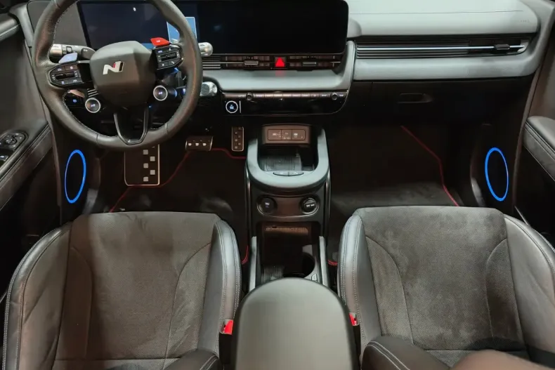 Hyundai IONIQ 5 din 2024 cu 19.990 km - oferta HYU176221 - foto 9