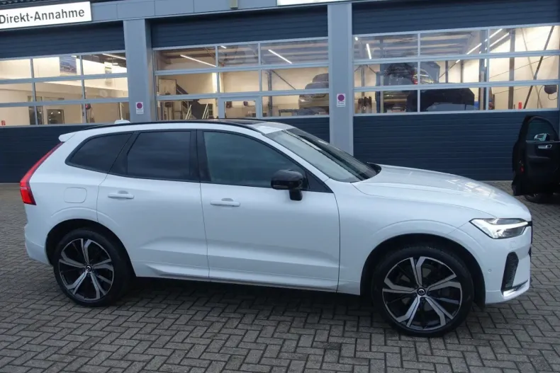 Volvo XC60 din 2022 cu 73.900 km - oferta VOL176226 - foto 5