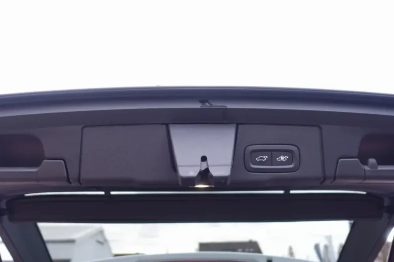 Volvo XC60 din 2022 cu 73.900 km - oferta VOL176226 - foto 11