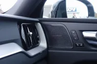 Volvo XC60 din 2022 cu 73.900 km - oferta VOL176226 - foto 16