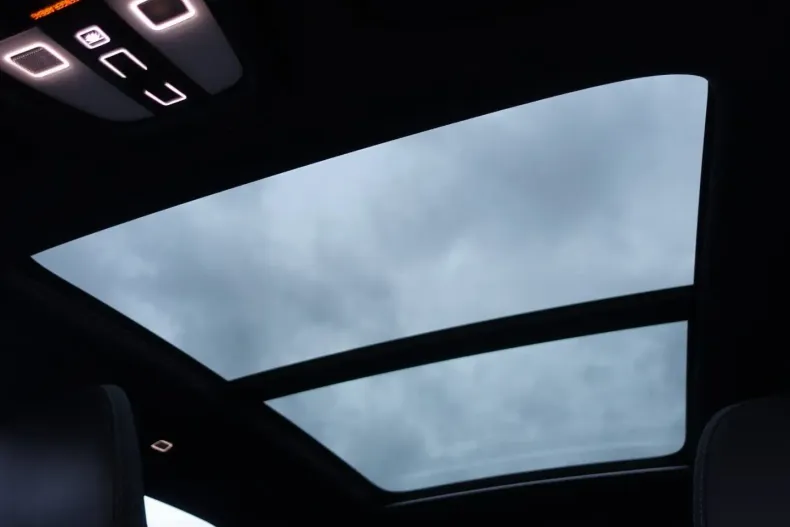 Volvo XC60 din 2022 cu 73.900 km - oferta VOL176226 - foto 25